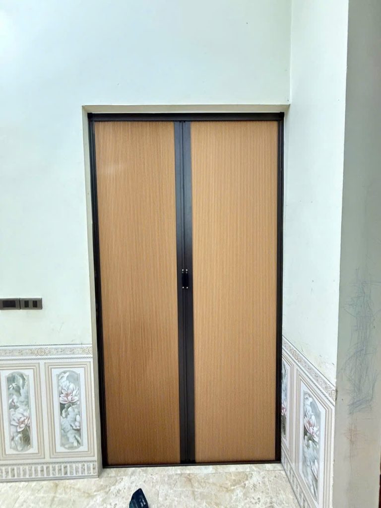 Vách Ngăn Tổ Ong Mát Làm Không Gian